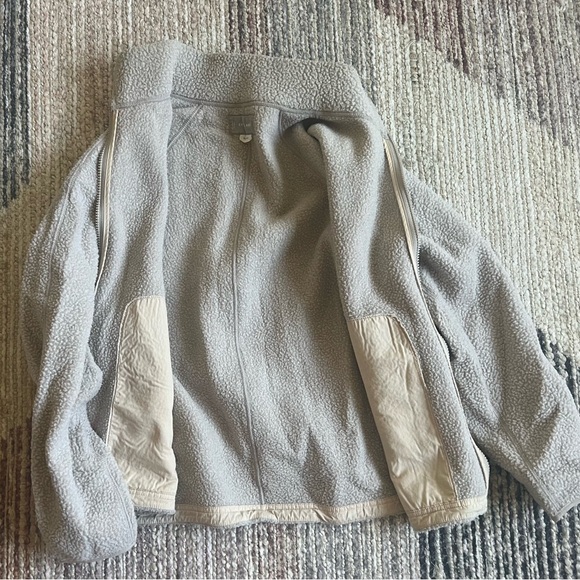 Cozy Gray Fleece Jacket - Picture 4 of 4